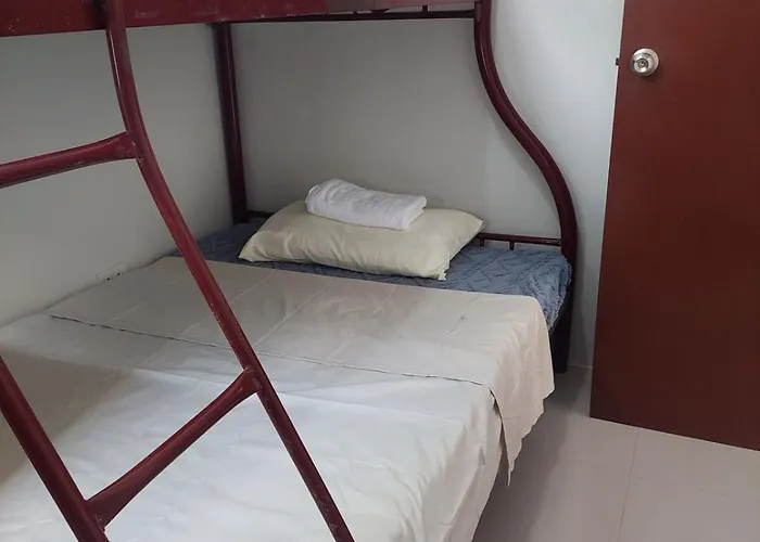 Vakantiehuis Townhouse At Of Naga, Cebu